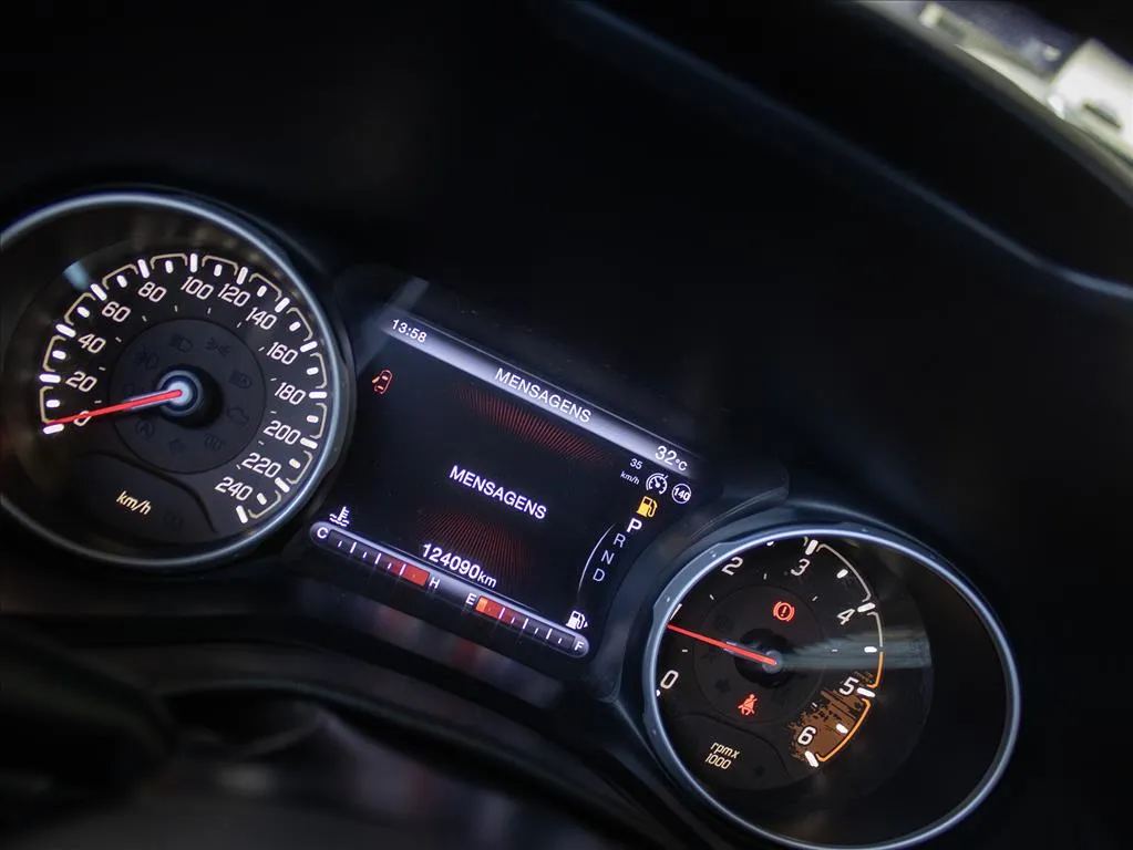 FIAT TORO 2.0 16V TURBO DIESEL VOLCANO 4WD AT9, foto 5