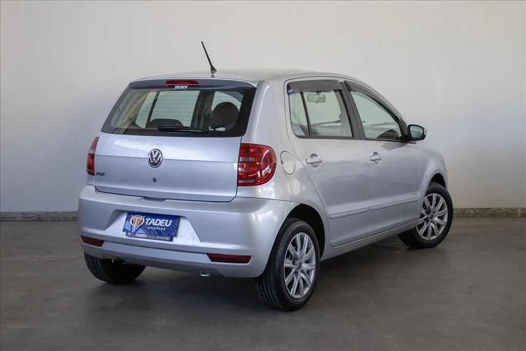 VOLKSWAGEN FOX 1.0 MI 8V FLEX 2P MANUAL, foto 2