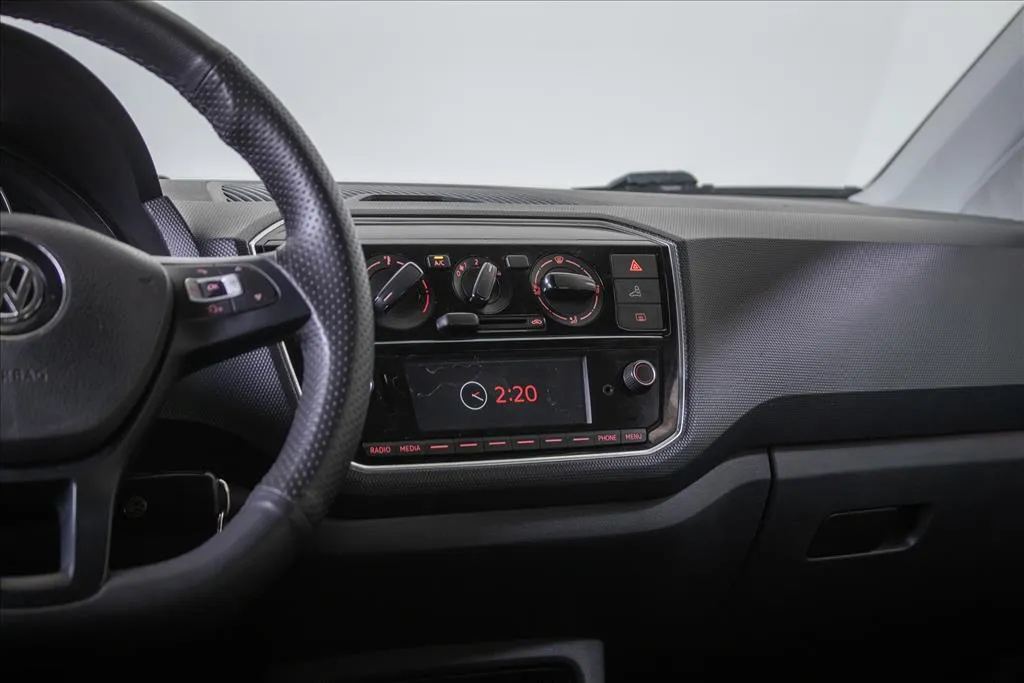 VOLKSWAGEN UP 1.0 170 TSI TOTAL FLEX CONNECT 4P MANUAL, foto 8