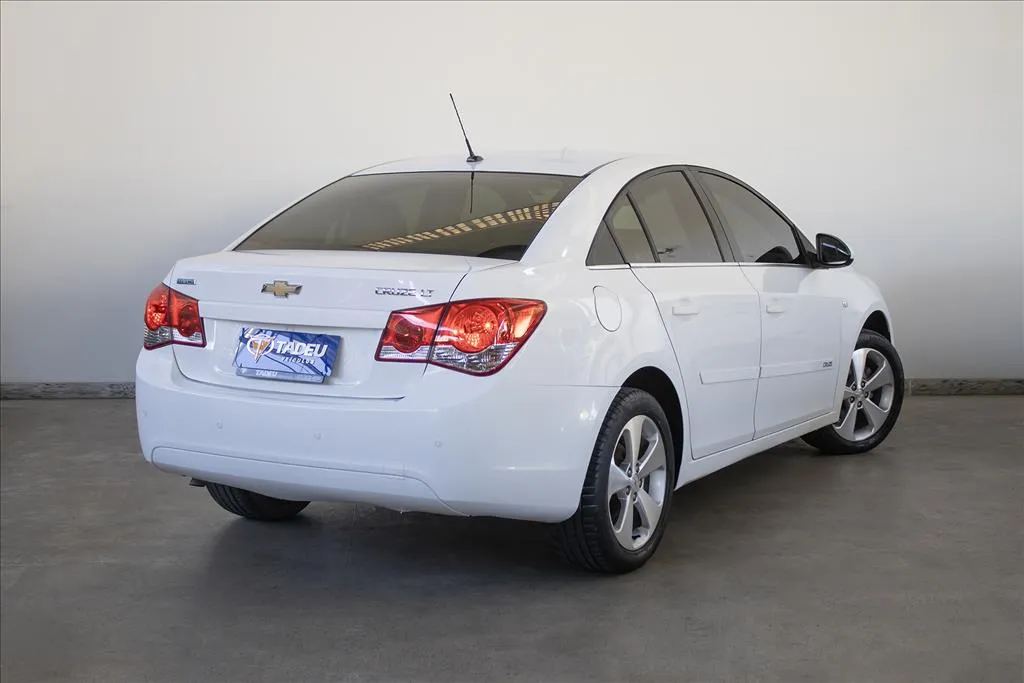 CHEVROLET CRUZE 1.8 LT 16V FLEX 4P AUTOMÁTICO, foto 2
